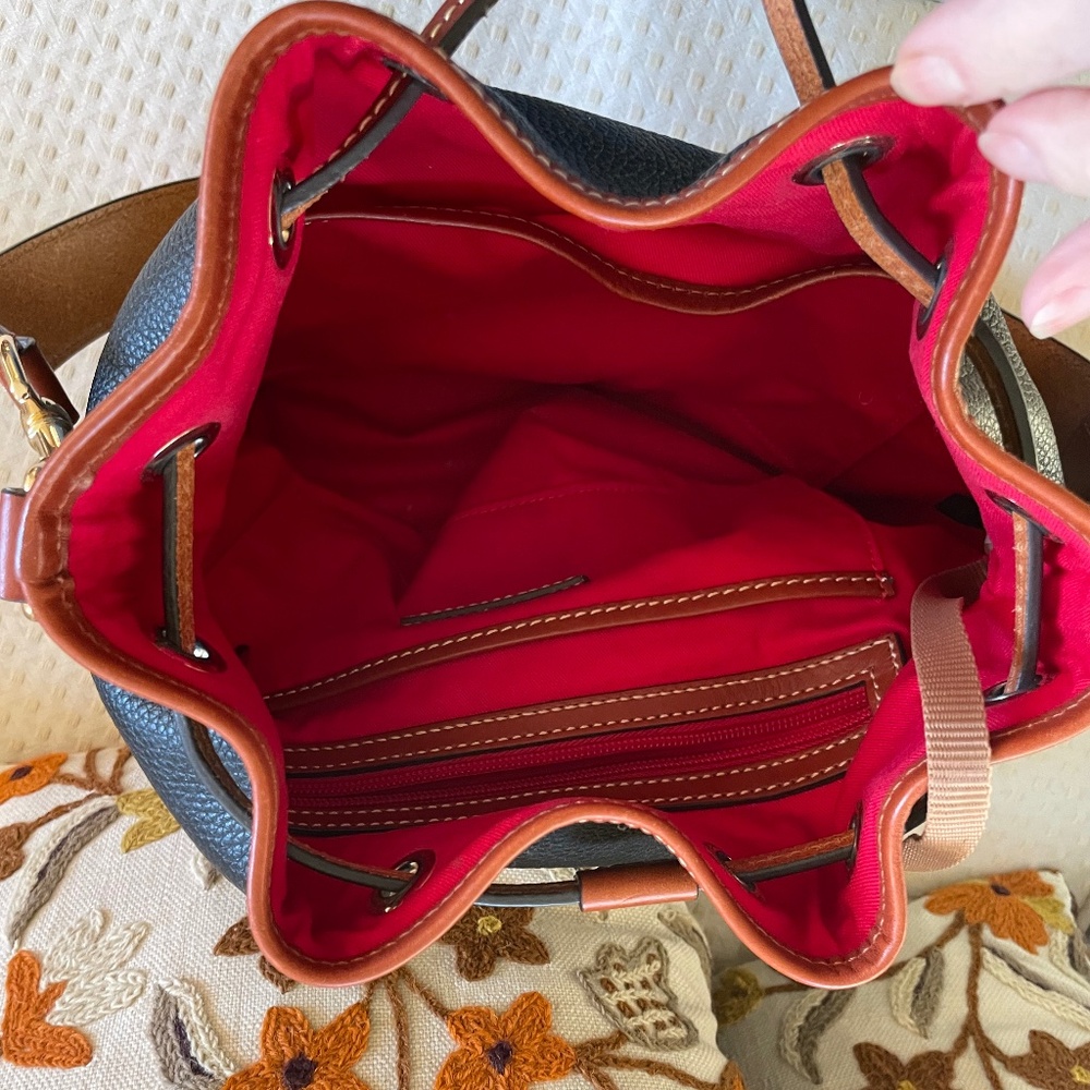 Gorgeous DOONEY AND BOURKE Pebbled Grain Aimee Bag - Picture 10 of 10